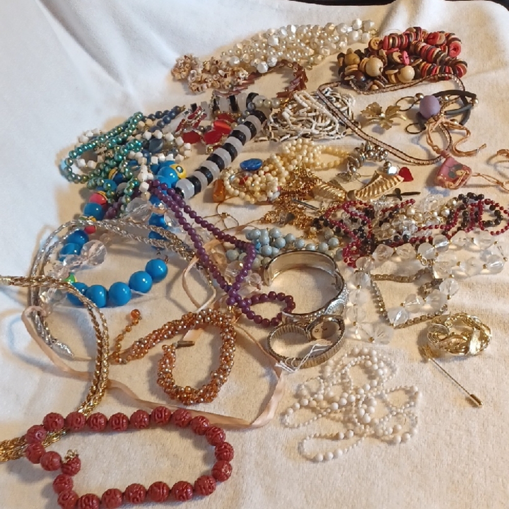 Jewlrey Lot , 1 Gallon Ziplock Bag Full
